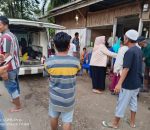 Efriliany Narno Turun Langsung Berikan Bantuan Korban Banjir