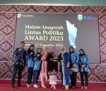 Tokoh Perempuan, Hj Renny Astuti Raih Penghargaan Lintas Politika Award 2023