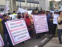 Uang Nasabah Lenyap 700 juta BRI Rivai Palembang Di Demo