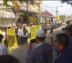 Keluarga Ahli Waris KGS Nanung Demo di BPN Palembang 